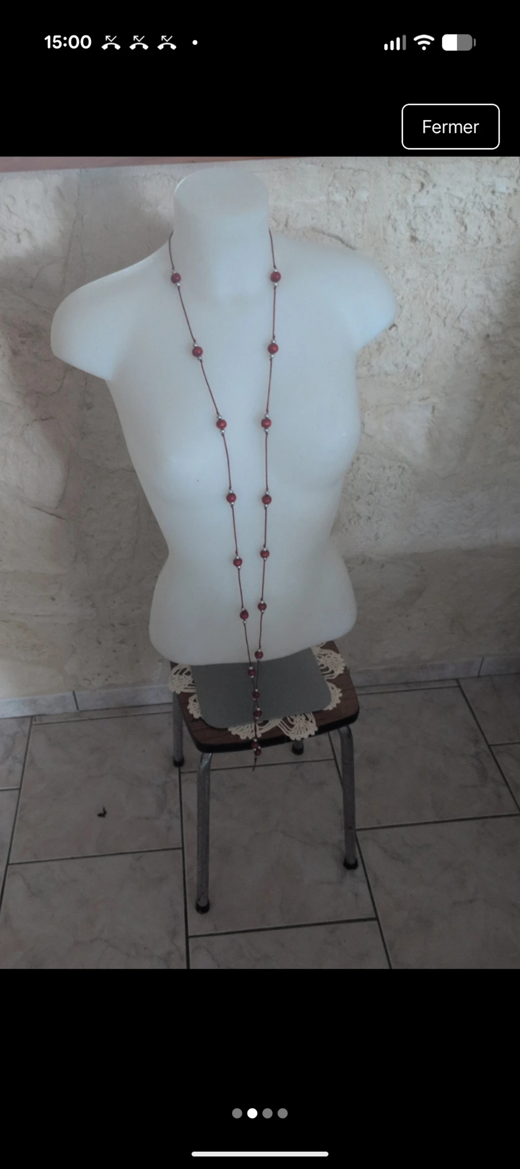 Collar largo de cuentas de madera roja y plateada – photo 4